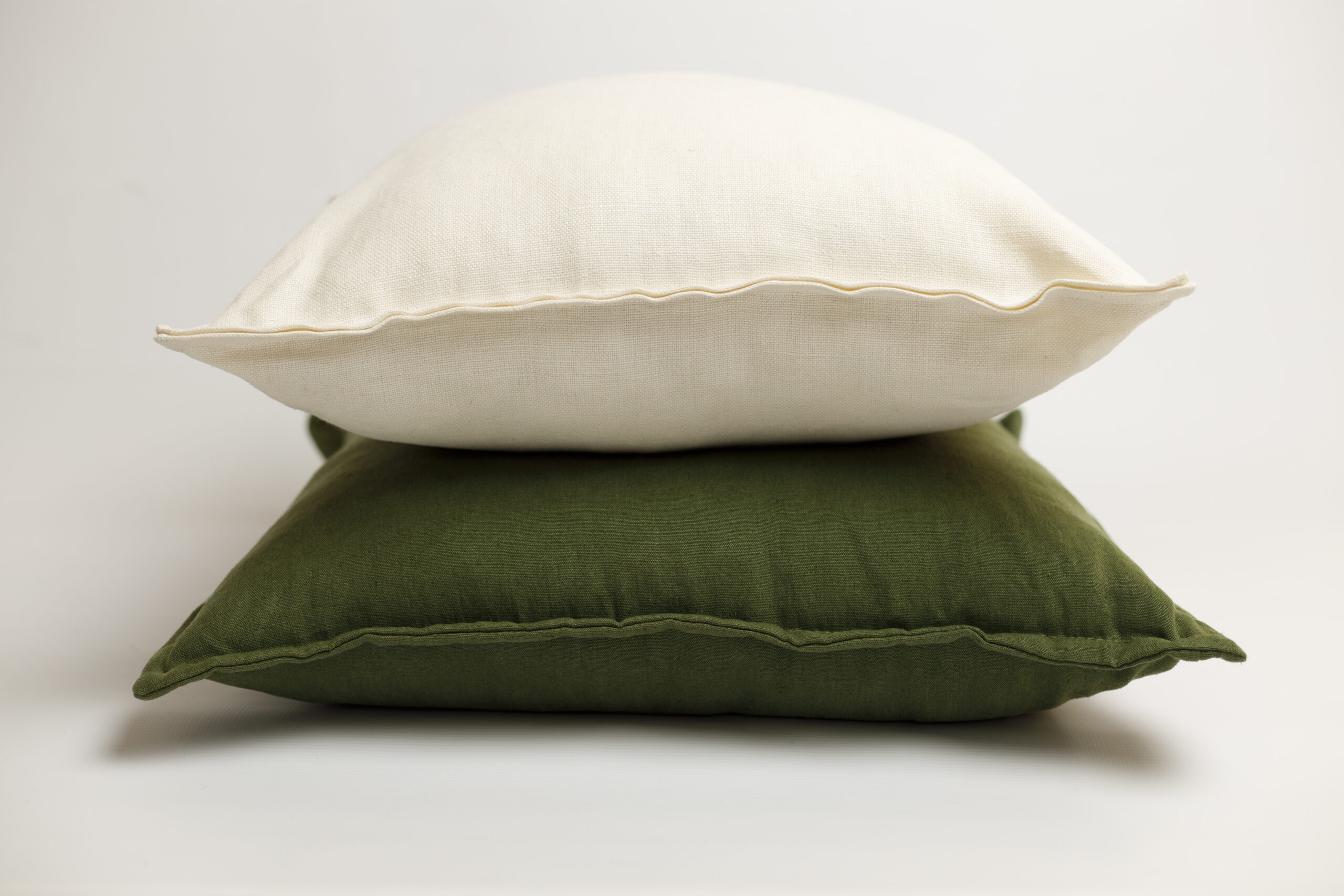 Stitched-SA-Sqaure-Pillow-Stacked